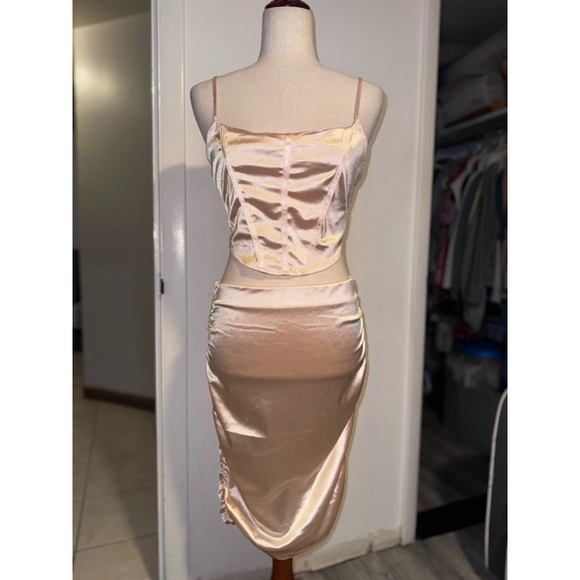 Dress or skirt 2 pc. Gold pink rose sz medium Vietnam shiny silky strap zipper - Picture 1 of 9